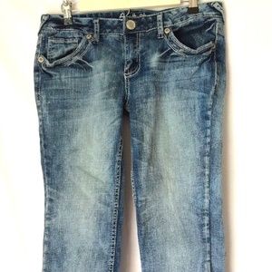 Amethyst cropped jeans size 11